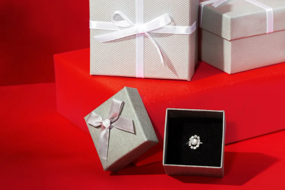 Gifting 8 Luxury Gifts